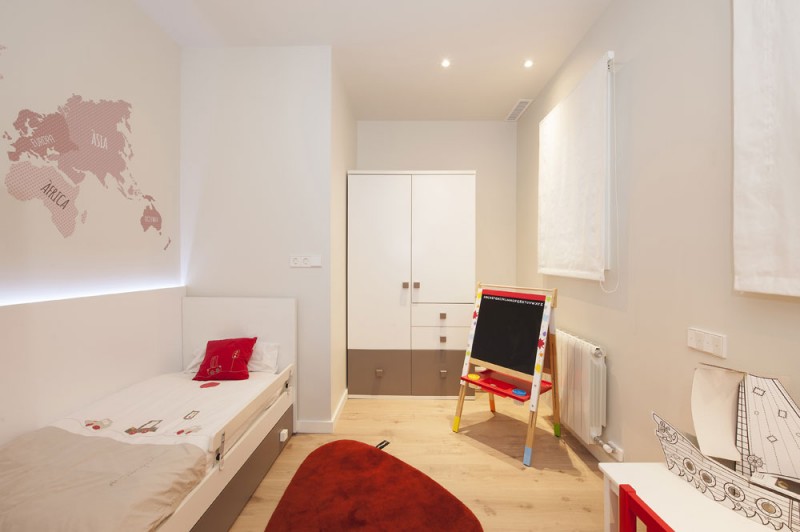 Интерьер просторной квартиры в Барселоне Интерьер просторной квартиры в Барселоне