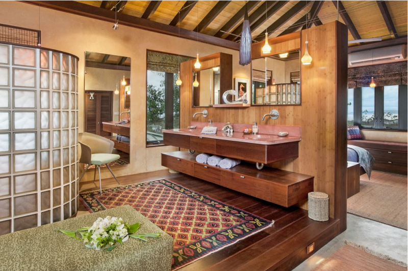 Вилла в окружении пышного тропического сада на Британских Виргинских Островах Вилла в окружении пышного тропического сада на Британских Виргинских Островах