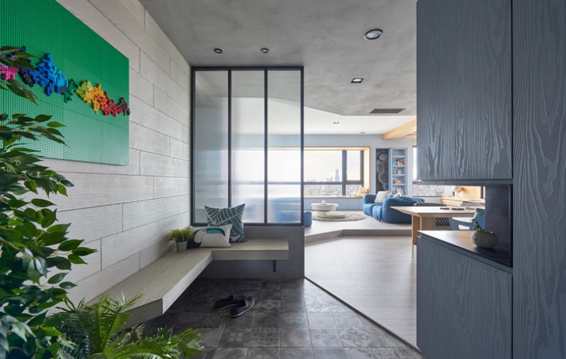 Интерьер уютной квартиры для семейной пары с детьми