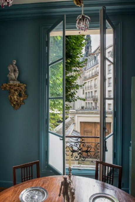 Квартира, расположенная в особняке XVII века в центре Парижа