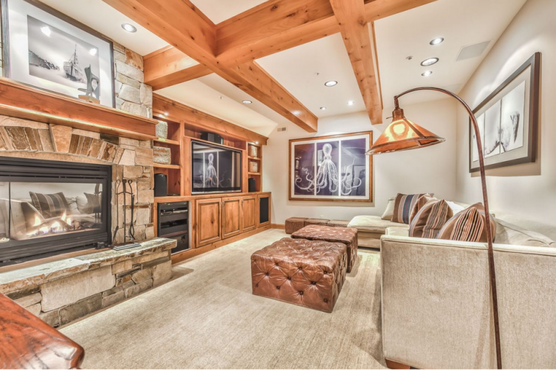 Сводчатое современное шале в штате Юта Сводчатое современное шале в штате Юта