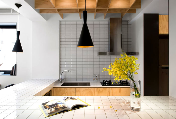 Уютный дом для семьи и рабочий офис в одном пространстве