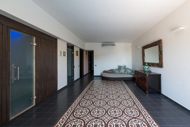 Особняк семьи русского происхождения в Канет-де-Мар, Испания Особняк семьи русского происхождения в Канет-де-Мар, Испания