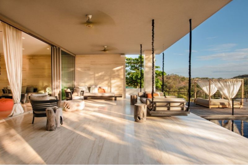 Современная вилла на побережье Тихого океана