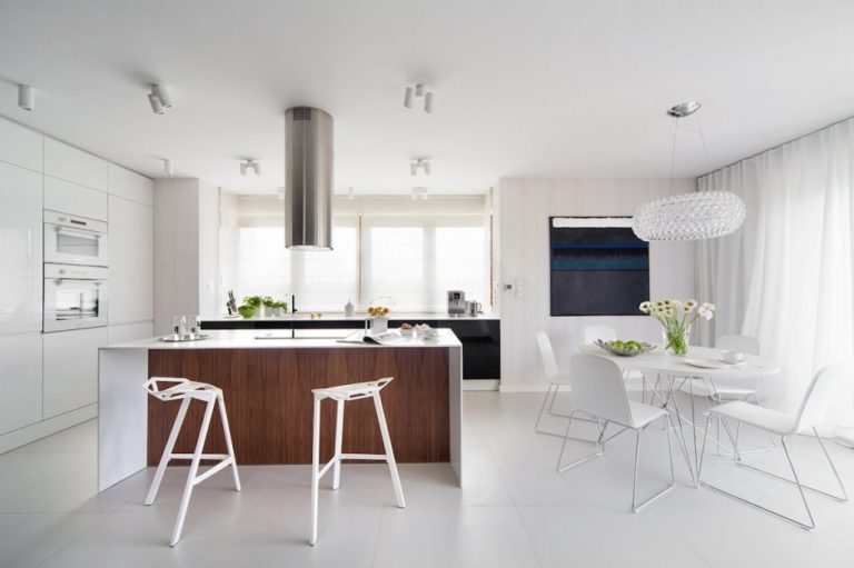 Минималистский дом в Миколуве, Польша