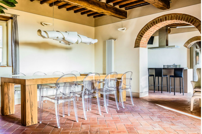 Традиционная вилла недалеко от Пизы, Италия Традиционная вилла недалеко от Пизы, Италия