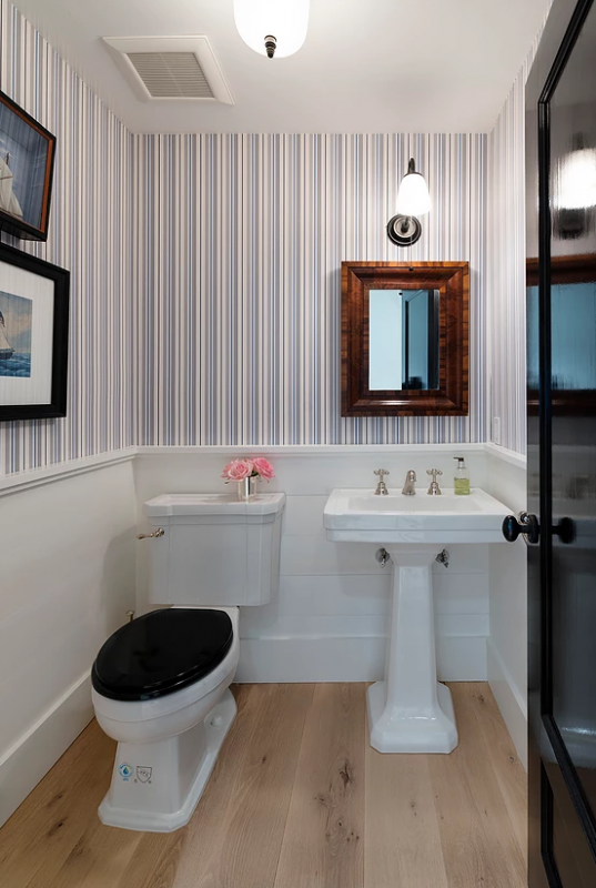 Интерьер особняка в Ист Хэмптон, штат Нью-Йорк Интерьер особняка в Ист Хэмптон, штат Нью-Йорк