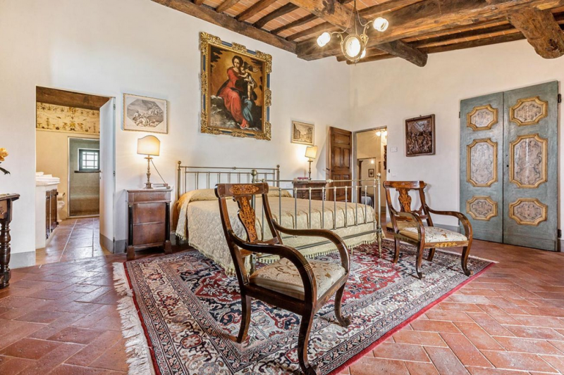 Вилла в Альбанских горах в Италии