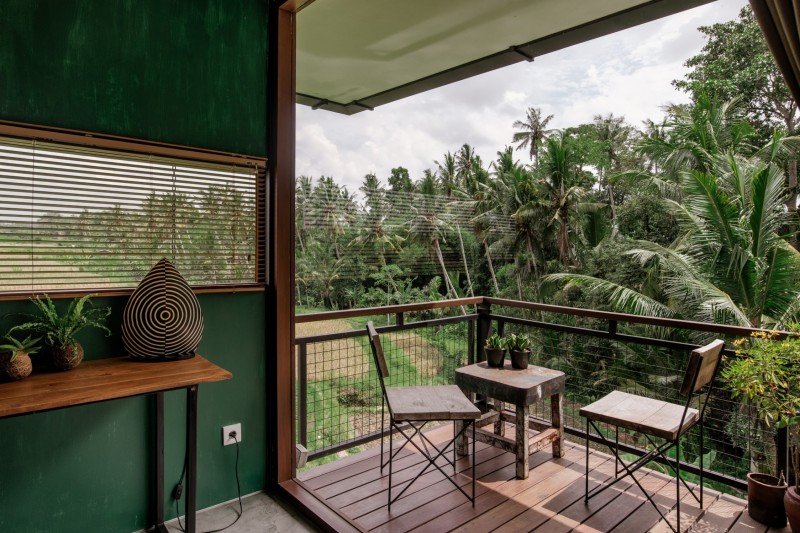 Вилла в стиле "лофт" с роскошным фоном тропических джунглей на Бали Вилла в стиле "лофт" с роскошным фоном тропических джунглей на Бали