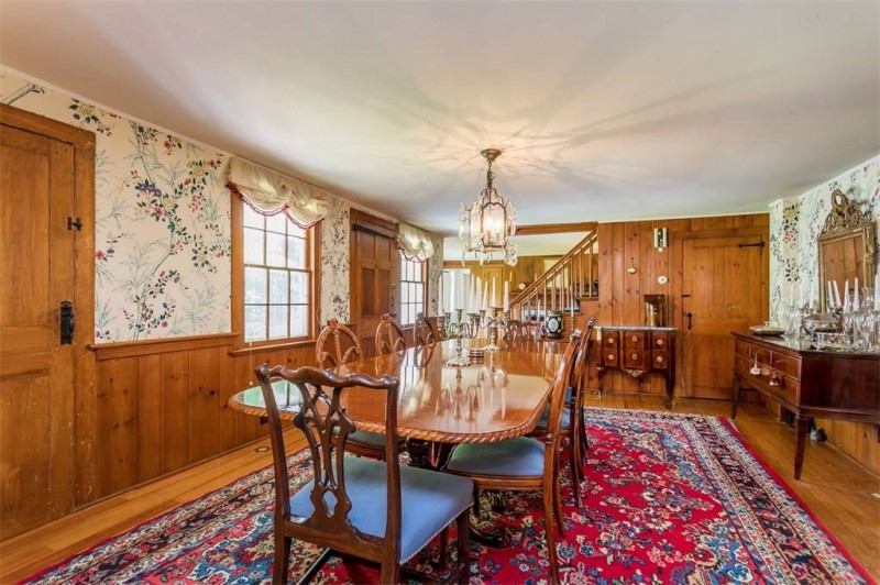 Колониальное старинное поместье в Коннектикуте