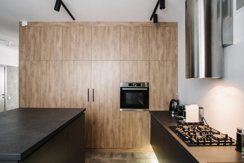 Интерьер двухэтажной квартиры для молодой семьи с ребенком