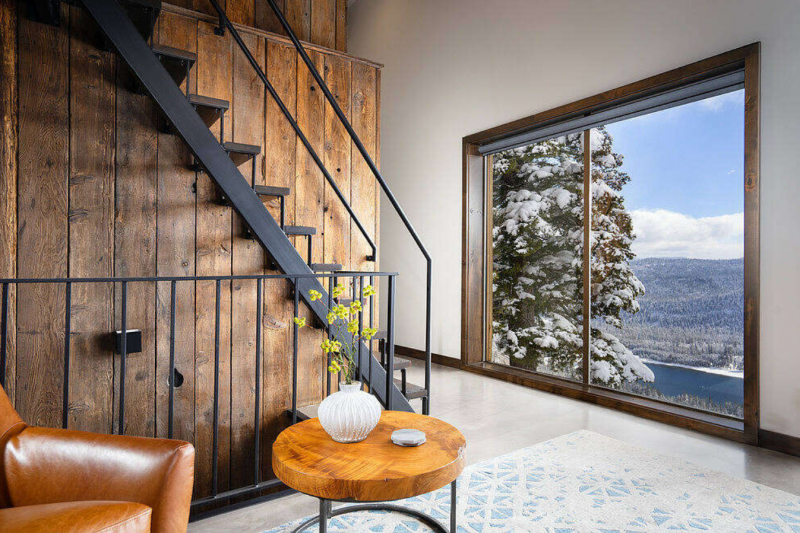 Коттедж, расположенный в Доннере, штат Калифорния