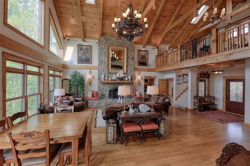 Особняк у озера в городе Батлер, Теннесси