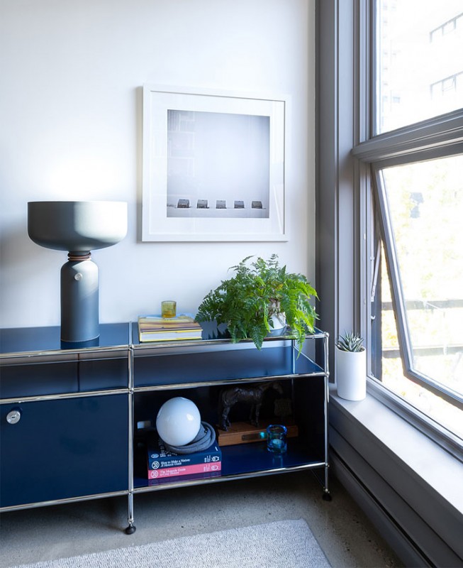 Дизайн-проект небольшого лофта, основанный на концепции минимализма и яркости