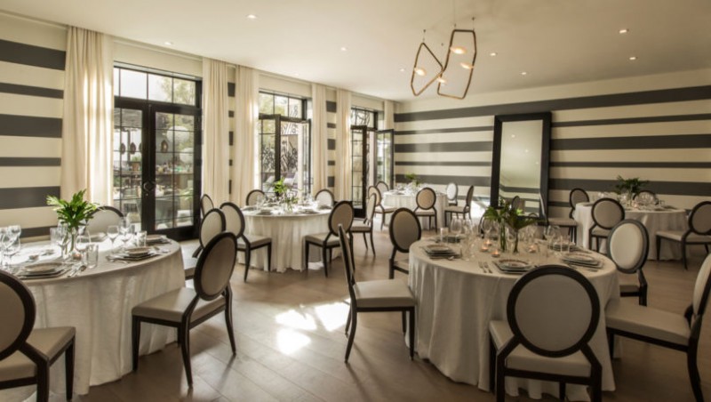 Отель La Peer, расположенный в процветающем дизайнерском районе Западного Голливуда