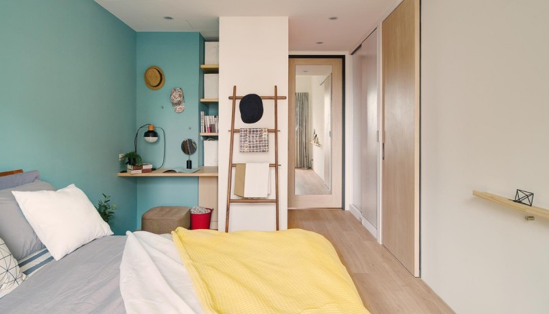 Светлая квартира с яркими деталями Светлая квартира с яркими деталями