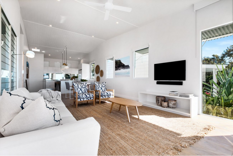 Минималистичный таунхаус на солнечном побережье Австралии в Нуса-Хедс Минималистичный таунхаус на солнечном побережье Австралии в Нуса-Хедс