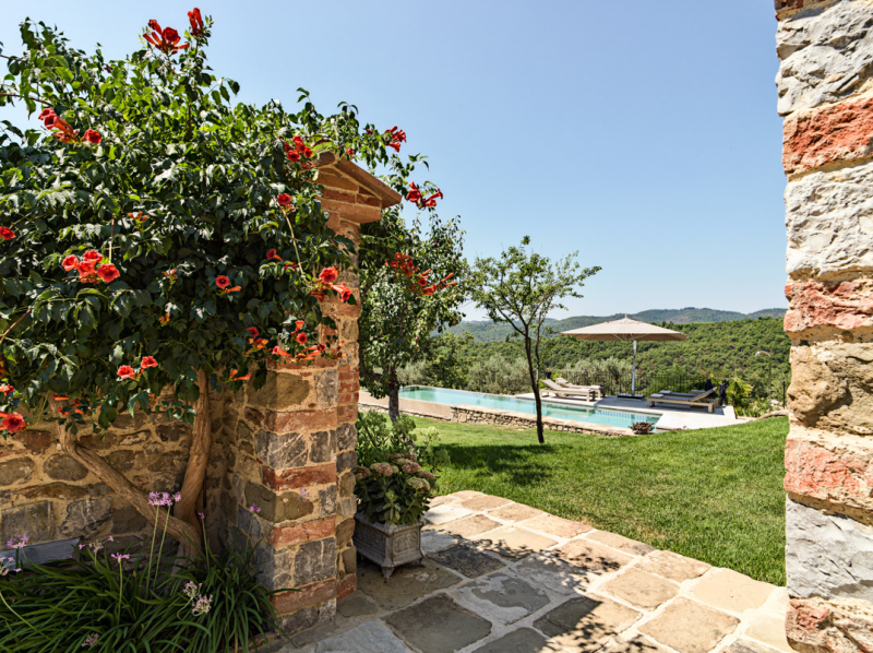 Частная резиденция в бывшем старинном монастыре