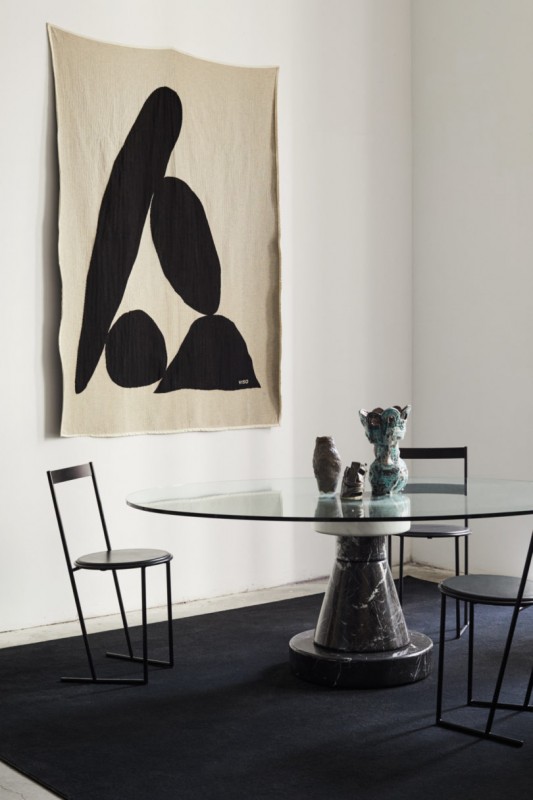 Инсталляции на выставке дизайнеров Дэвида Вивиридо и Франческо Суригес в Нью-Йорке