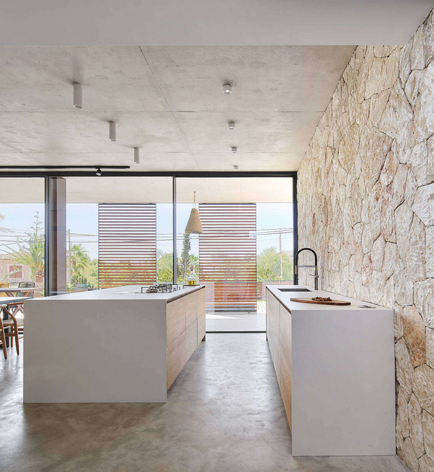 Современный средиземноморский дом в Испании