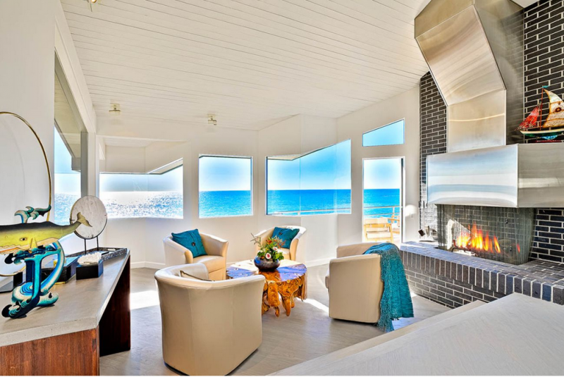 Пляжный дом в Малибу с панорамным видом на Тихий океан Пляжный дом в Малибу с панорамным видом на Тихий океан