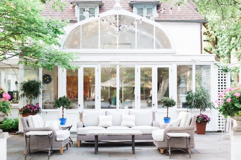 Французский загородный коттедж с потрясающим садом