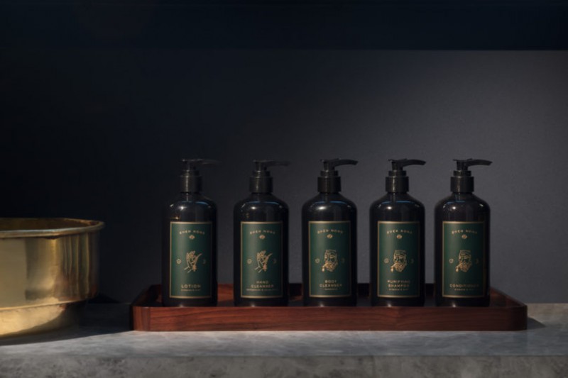 Городской отель Fleming, вдохновленный морской и промышленной эпохой Гонконга в 70-х годах Городской отель Fleming, вдохновленный морской и промышленной эпохой Гонконга в 70-х годах