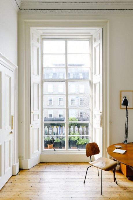 Квартира дизайнеров Эйлид Изат и Джека Арунделла в Эдинбурге, Шотландия