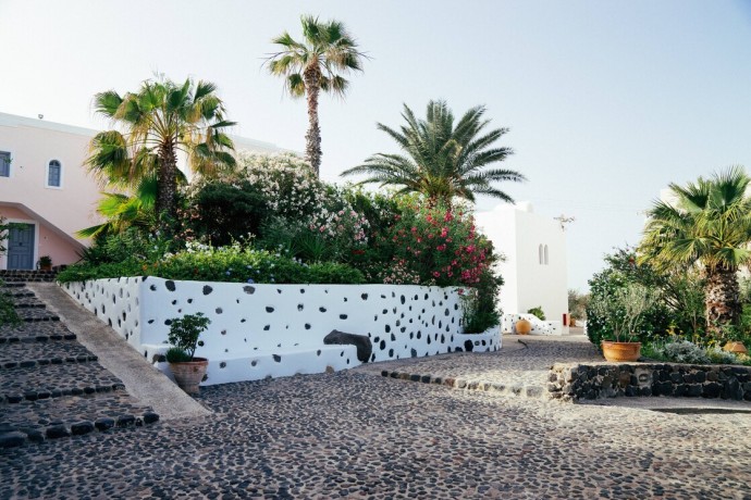 Отель Vedema Resort на Санторини
