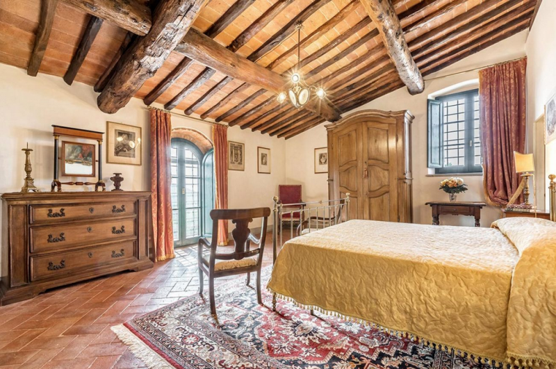 Вилла в Альбанских горах в Италии