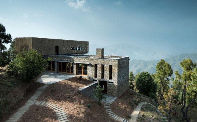 Небольшой отель Kumaon в индийских Гималаях
