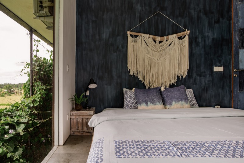 Вилла в стиле "лофт" с роскошным фоном тропических джунглей на Бали Вилла в стиле "лофт" с роскошным фоном тропических джунглей на Бали