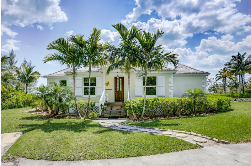 Классический багамский пляжный дом