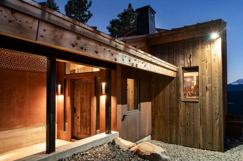 Коттедж, расположенный в Доннере, штат Калифорния