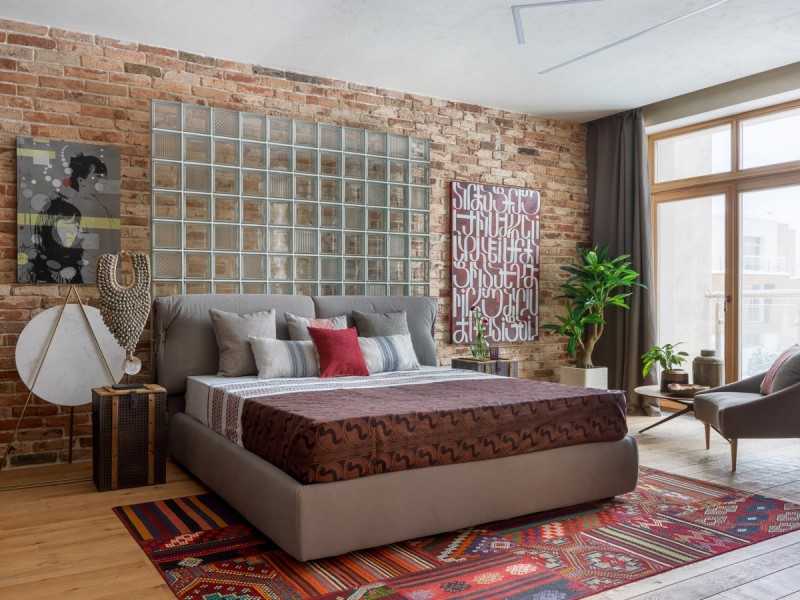 Красочный причудливый интерьер в таунхаусе Красочный причудливый интерьер в таунхаусе