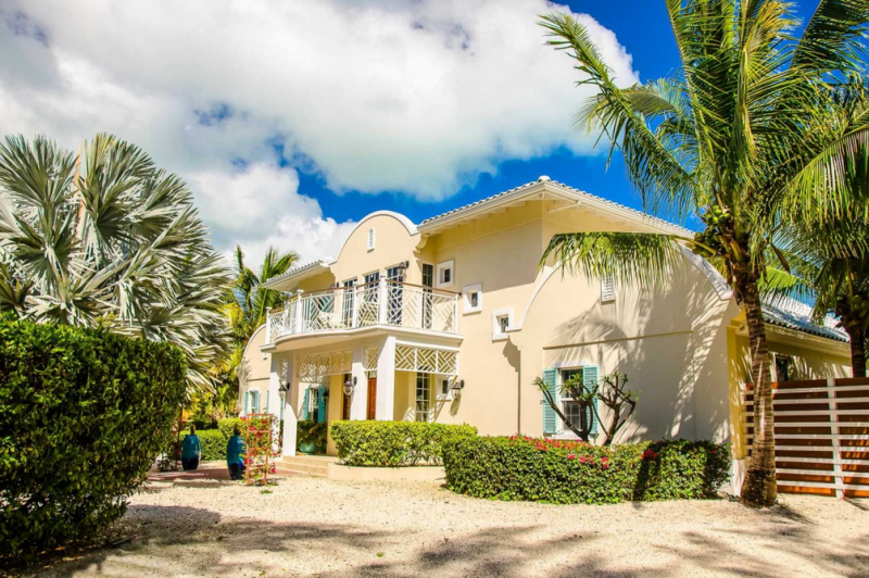 Вилла "Adam & Eve", расположенная на Карибских островах