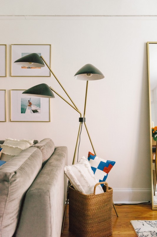 Интерьер просторной светлой квартиры в Челси, Нью-Йорк Интерьер просторной светлой квартиры в Челси, Нью-Йорк