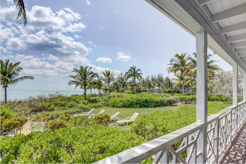 Классический багамский пляжный дом