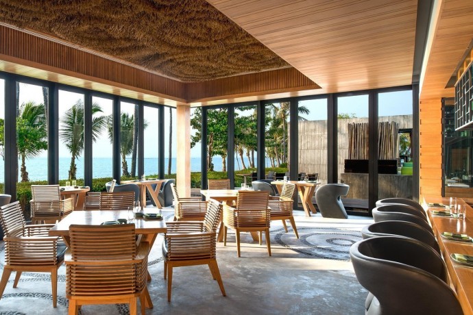 Отель W Retreat Koh Samui на курорте Маенам, Таиланд