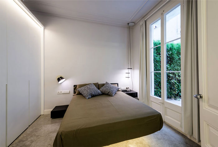 Просторные апартаменты с патио в Барселоне