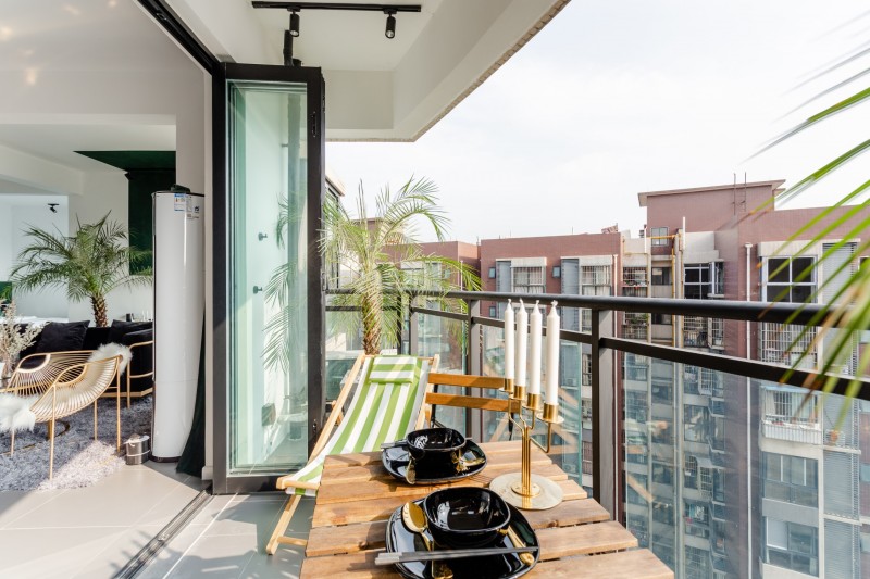 Сочетание элегантной мебели с манхэттенским курортным стилем