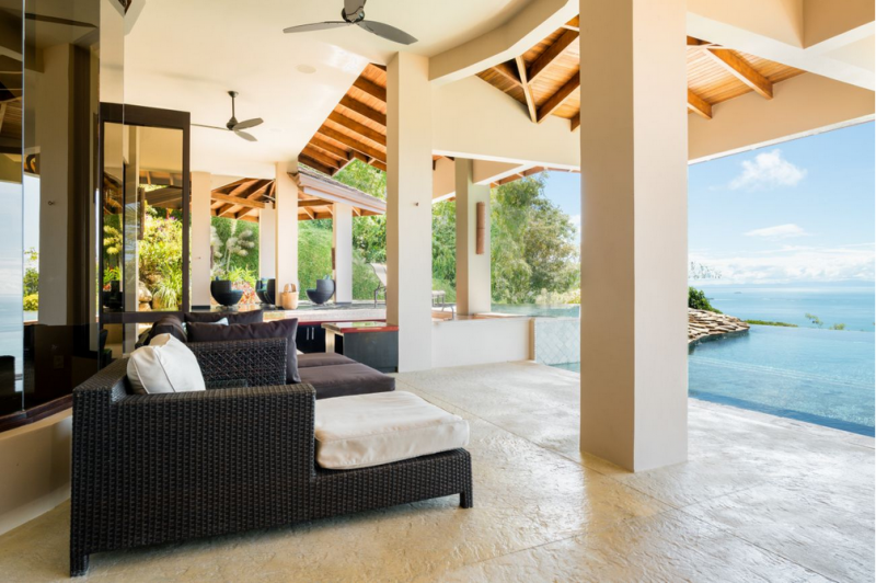 Тропическая вилла, построенная на скале среди джунглей в Коста-Рике Тропическая вилла, построенная на скале среди джунглей в Коста-Рике