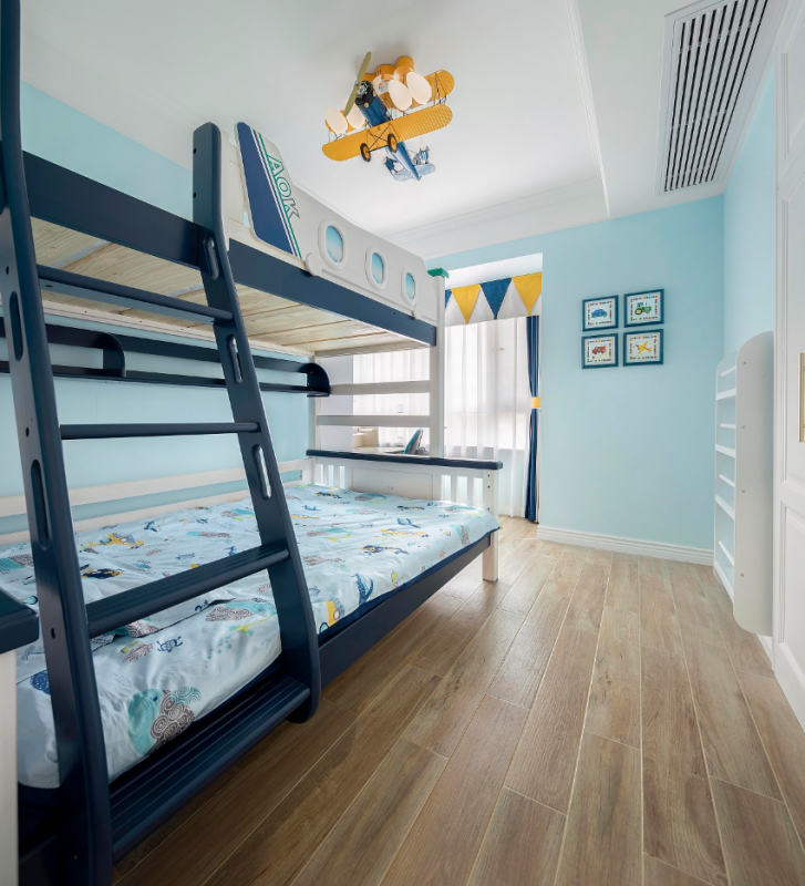 Интерьер светлой просторной квартиры Интерьер светлой просторной квартиры