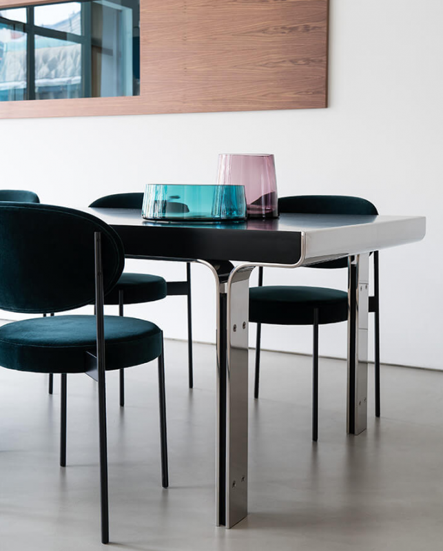 Интерьер апартаментов в Турине, Италия Интерьер апартаментов в Турине, Италия