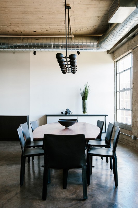 Лофт, расположенный на бывшем складе 1924 года постройки в Лос-Анджелесе