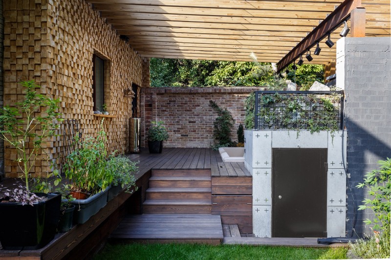 Комфортная терраса загородного дома