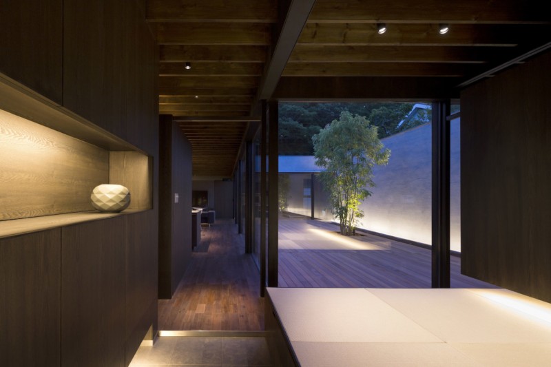 Минималистичный дом, расположенный в Тибе, Япония Минималистичный дом, расположенный в Тибе, Япония