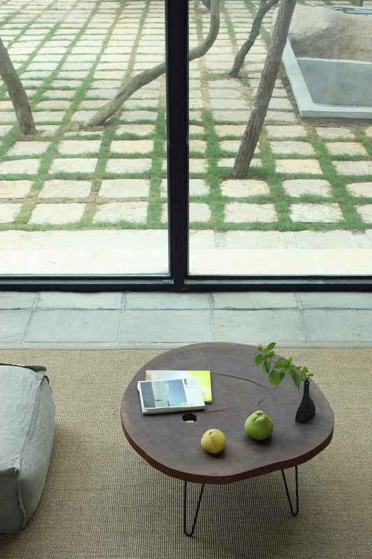 Натуральные материалы и приглушенные тона в интерьере дома в провинции Фуцзянь, Китай