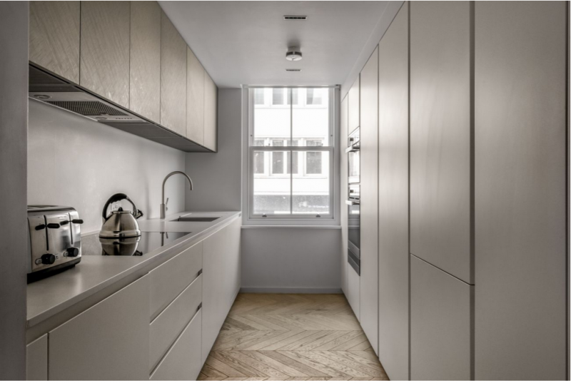 Монохромный интерьер квартиры в Лондоне Монохромный интерьер квартиры в Лондоне