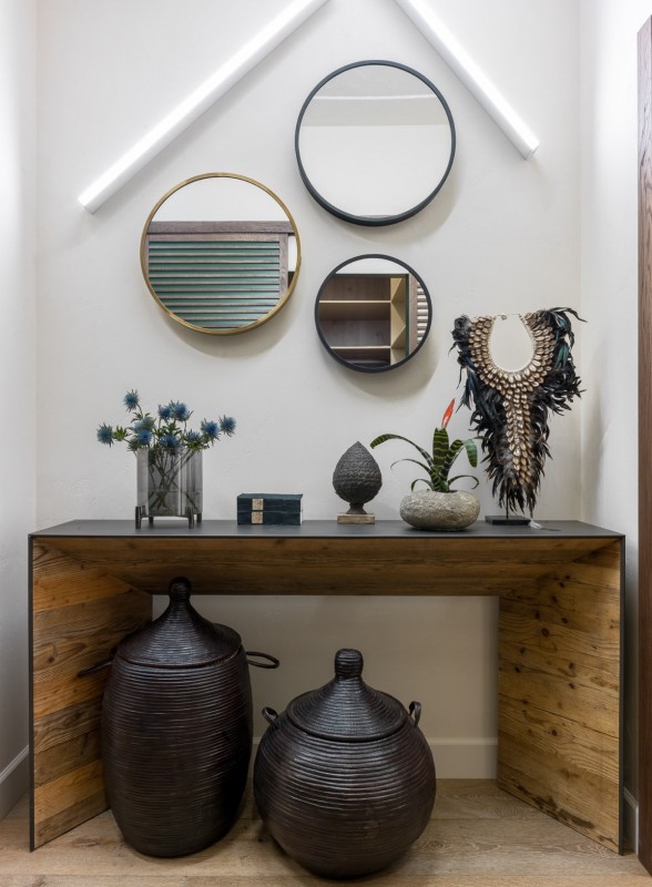 Красочный причудливый интерьер в таунхаусе Красочный причудливый интерьер в таунхаусе